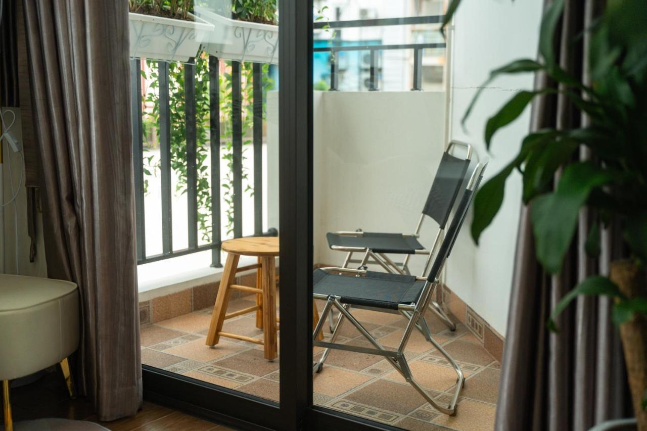 T98 Westlake Trich Sai - Tay Ho Center Lake View Studio ハノイ市 エクステリア 写真